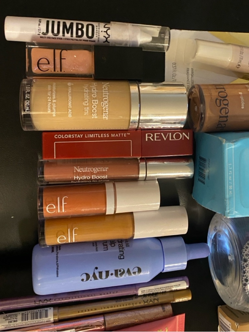 Neutrogena Assorted Beauty Bundle - Blue, Pink, Purple - Picture 2 of 3